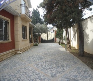 Merdekan baglarinda Qosa Qala restoranin yaninda  bag evi satilir, -3
