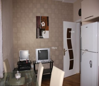 Ev villa almaq Bakı Badamdar qesebesinde 517, -9