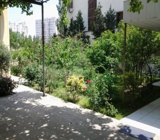 vorovskide grand marketin yaninda villa ev almaq, -3
