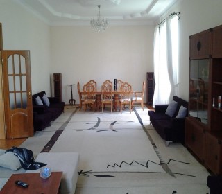 vorovskide grand marketin yaninda villa ev almaq, -9
