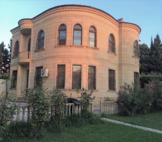 Radi̇o zavodun yani, nargi̇lə kafesi̇ni̇n yaxinliğinda, vi̇lla satilir, -1