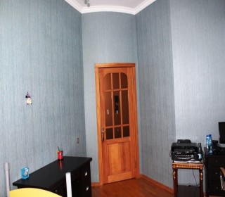 asamalda evlərin satışı İNşaatçılar metrosu tərəfdə 3 mərtəbəli villa, -17