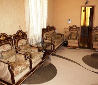 asamalda evlərin satışı İNşaatçılar metrosu tərəfdə 3 mərtəbəli villa, -18