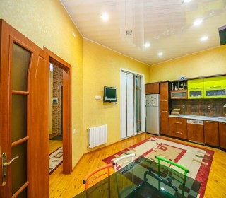 Kirayə (Aylıq) Villa, Səbail.r, Badamdar-2