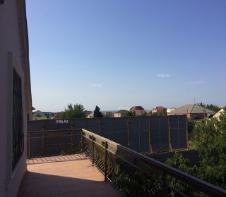 Kürdəxanıda bag evi satılır. Bakı Dairəvi yoluna 300 m məsafə, -9