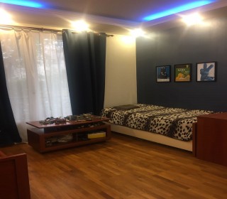 Satılır Köhnə Tikili, Xətai.r, Xətai.m-6