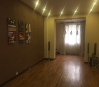 Satılır Köhnə Tikili, Xətai.r, Xətai.m-10