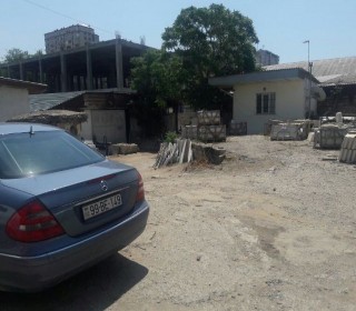 Satılır Torpaq, Nəsimi.r, 28 May.m-2