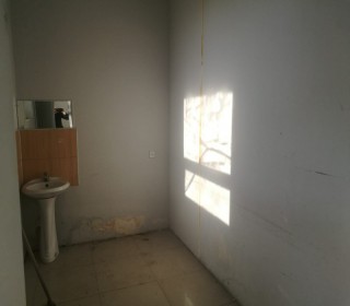 Satılır Obyekt, Yasamal.r, İnşaatçılar.m-9