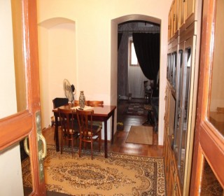 Satılır Köhnə Tikili, Səbail.r, İçərişəhər.m-10