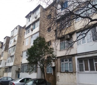 Satılır Köhnə Tikili, Yasamal.r, Yasamal, İnşaatçılar.m-1