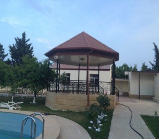 Novxani baglarinda ev/villa satilir, -1