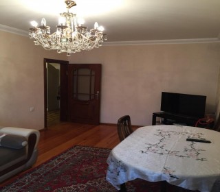 Satılır Köhnə Tikili, Yasamal.r, Yasamal, İnşaatçılar.m-2