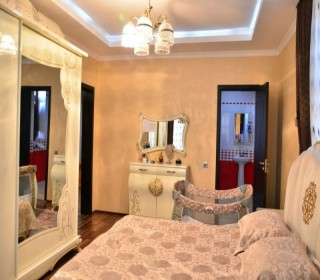 Satılır Villa, Nizami.r, Xalqlar Dostluğu m..m-7