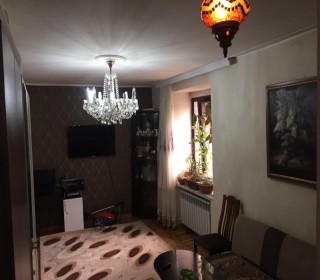 Satılır Köhnə Tikili, Yasamal.r, Yasamal, İnşaatçılar.m-1