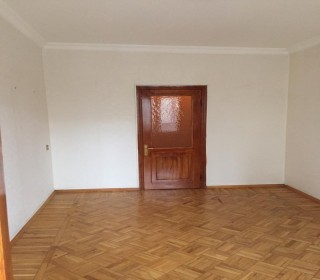 Satılır Köhnə Tikili, Yasamal.r, Yasamal, İnşaatçılar.m-7