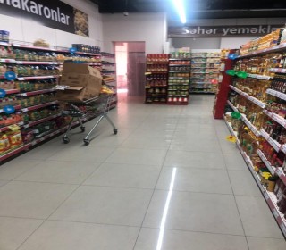 Satılır Obyekt, Binəqədi.r, 7-ci mikrorayon, Azadlıq.m-10