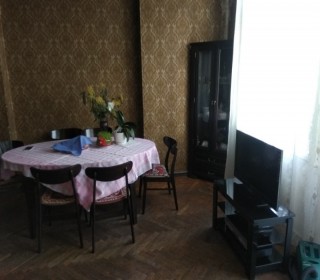 Satılır Köhnə Tikili, Nəsimi.r, 28 May.m-5