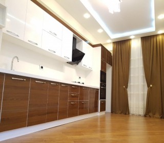 Satılır Yeni Tikili, Yasamal.r-19