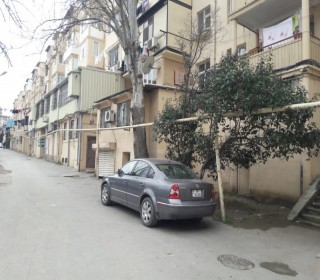 Satılır Köhnə Tikili, Yasamal.r, İnşaatçılar.m-1