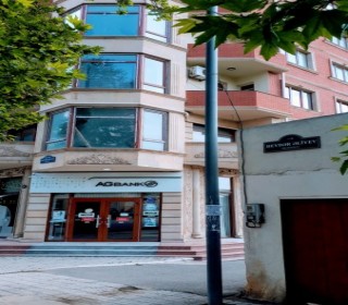 Satılır Yeni Tikili, Gəncə.ş-1