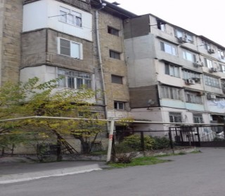 Satılır Köhnə Tikili, Yasamal.r, İnşaatçılar.m-1