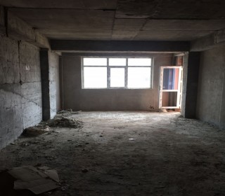 Satılır Yeni Tikili, Nəsimi.r, 28 May.m-5