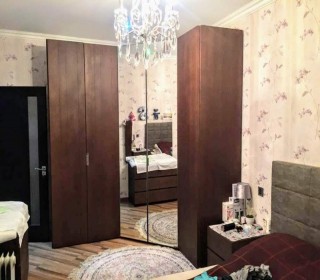 Satılır Köhnə Tikili, Xətai.r, Xalqlar Dostluğu m..m-8