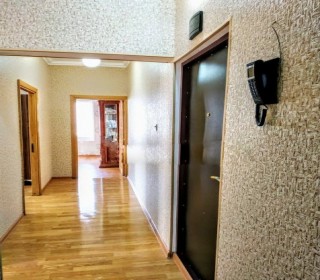 Satılır Köhnə Tikili, Binəqədi.r, 9-cu mikrorayon, Nəsimi.m-11