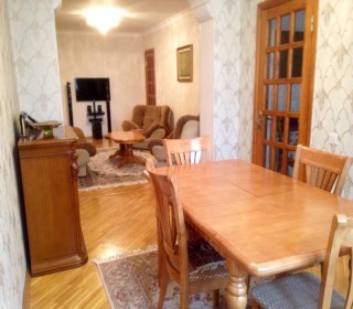 Satılır Köhnə Tikili, Sabunçu.r, Bakıxanov-8