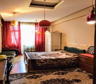 Satılır Yeni Tikili, Nəsimi.r, 28 May.m-8