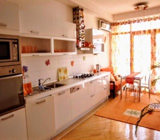 Satılır Yeni Tikili, Nəsimi.r, 28 May.m-10