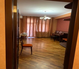 Satılır Yeni Tikili, Nəsimi.r, 20 Yanvar.m-15