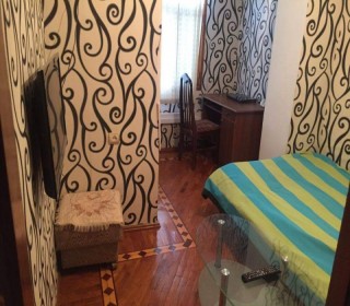 Satılır Köhnə Tikili, Nəsimi.r, 28 May.m-5