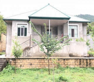 Satılır Həyət evi, Qəbələ.ş-2
