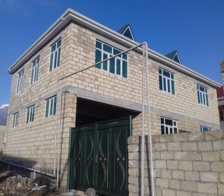 Satılır Həyət evi, Oğuz.ş-2