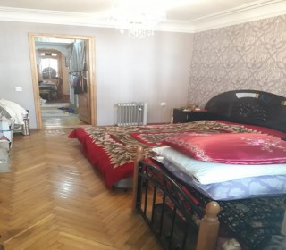 Satılır Köhnə Tikili, Nəsimi.r, 28 May.m-5