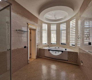 Şüvalanda qapalı hovuzlu çimərliyə yaxın villa satılır, -6