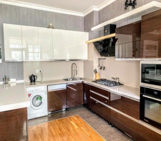 Satılır Yeni Tikili, Nəsimi.r-9