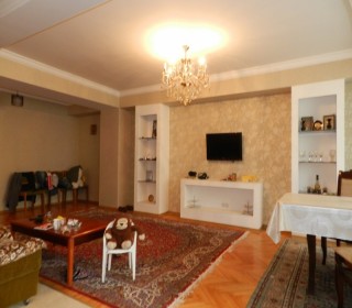 Satılır Köhnə Tikili, Nərimanov.r, N.Nərmanov.m-14