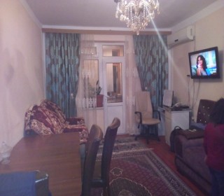Satılır Köhnə Tikili, Sabunçu.r, Bakıxanov-11