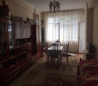Satılır Yeni Tikili, Qəbələ.ş-3