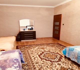 Satılır Köhnə Tikili, Binəqədi.r, 6-cı mikrorayon, Nəsimi.m-4