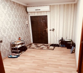 Satılır Köhnə Tikili, Binəqədi.r, 6-cı mikrorayon, Nəsimi.m-10