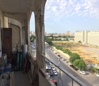 Satılır Köhnə Tikili, Yasamal.r, Yasamal, İnşaatçılar.m-13