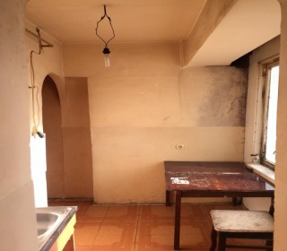 Satılır Köhnə Tikili, Yasamal.r, Yasamal, İnşaatçılar.m-14