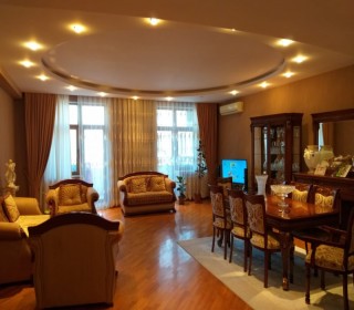 Satılır Yeni Tikili, Nəsimi.r, 28 May.m-4