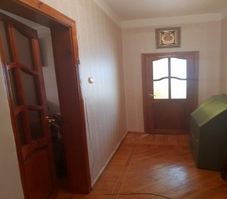 Satılır Köhnə Tikili, Sabunçu.r, Bakıxanov-8