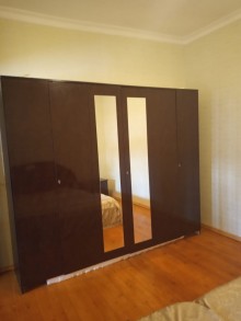 Satılır Həyət evi, Yasamal.r, Yasamal, İnşaatçılar.m-6