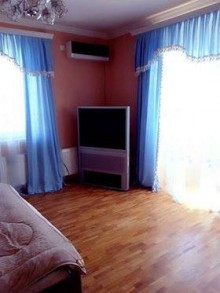 Kirayə (Aylıq) Villa, Səbail.r, Badamdar, İçərişəhər.m-7